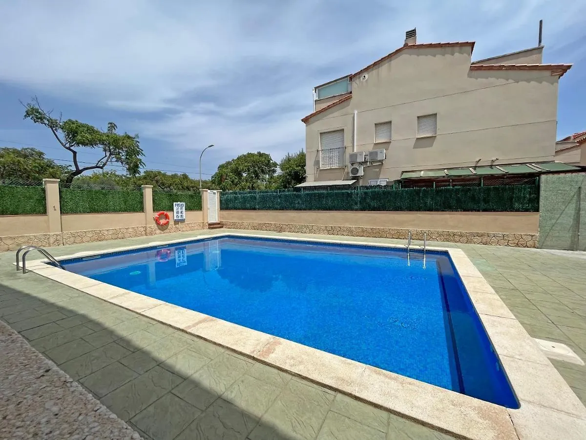 Holiday home Casa En Vilafortuny Con Barbacoa Piscina Comunitaria Cambrils